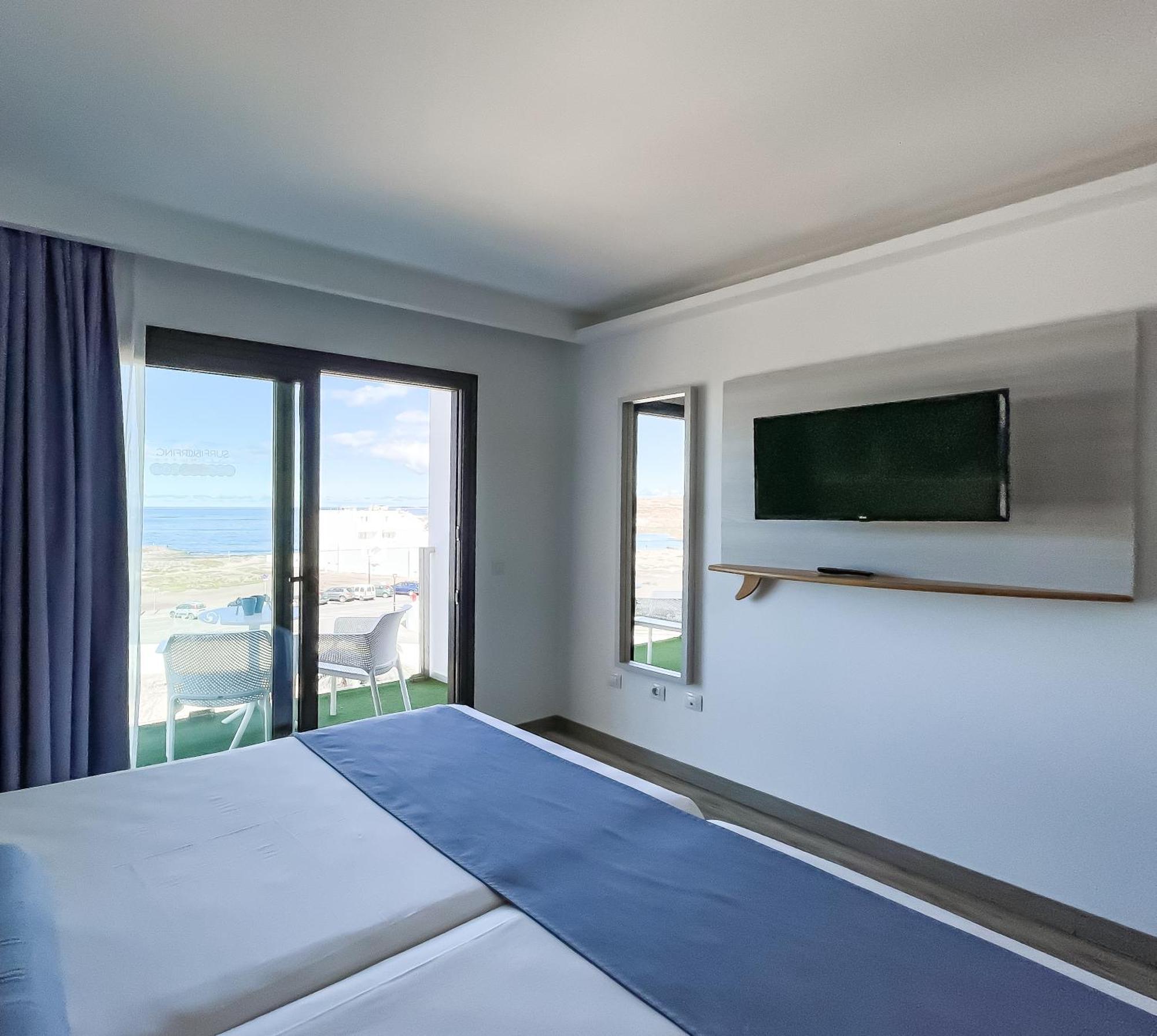 เซิร์ฟฟิง คัลเลอร์ อปาร์ตาเมนโตส Apartment คอร์ราเลโฮ ภายนอก รูปภาพ
